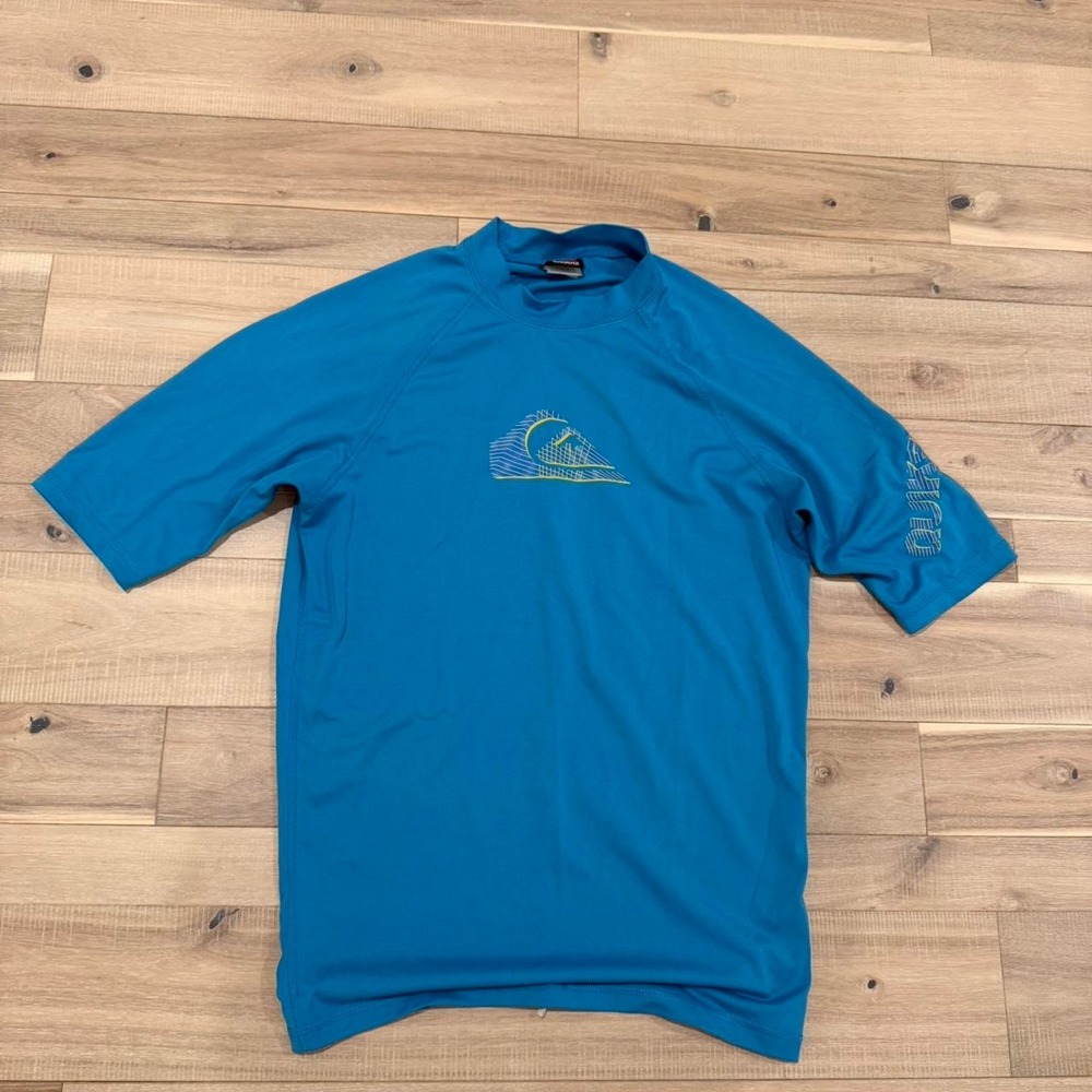 2000s Quiksilver blue surf shirt Sz Small
